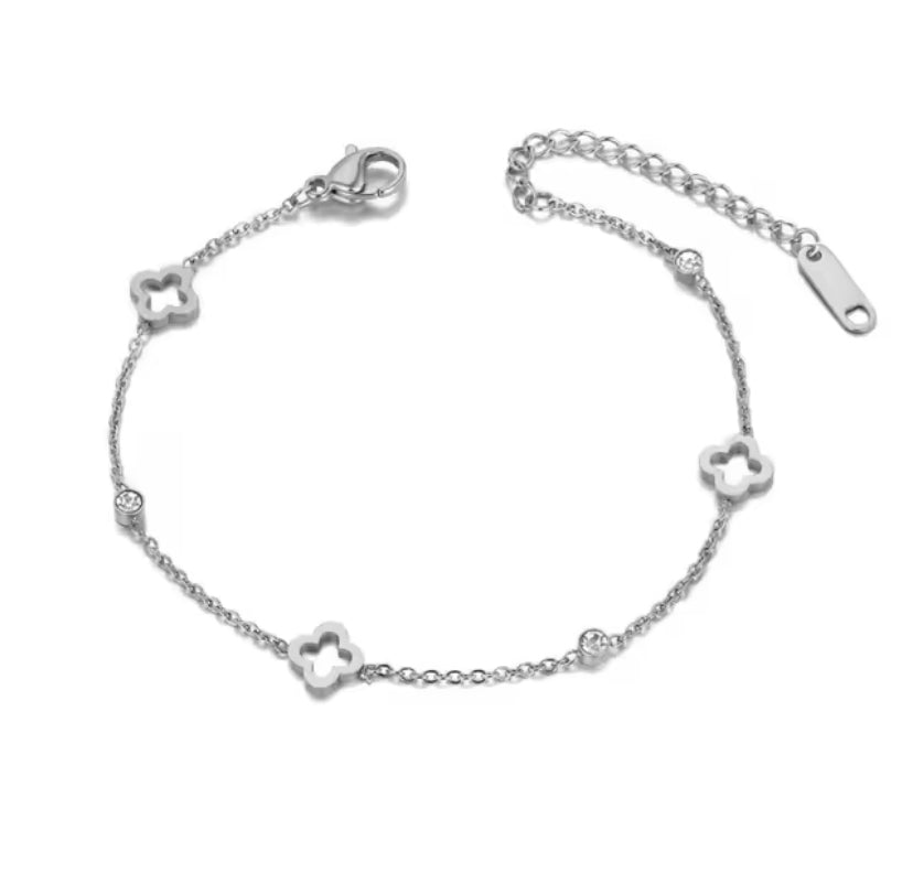 Silver Diamonte Clover Bracelet